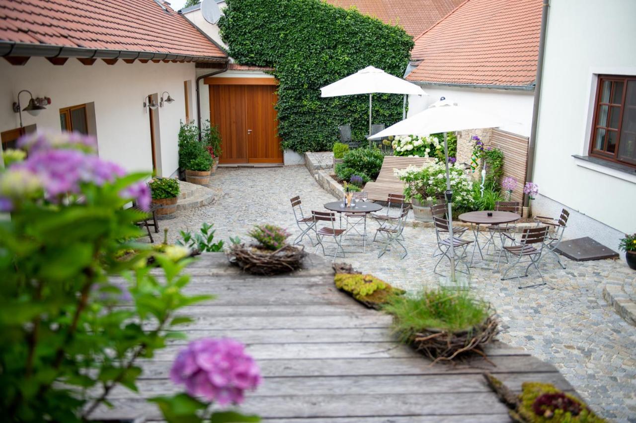 Weingut Breitenfelder Retz Zewnętrze zdjęcie