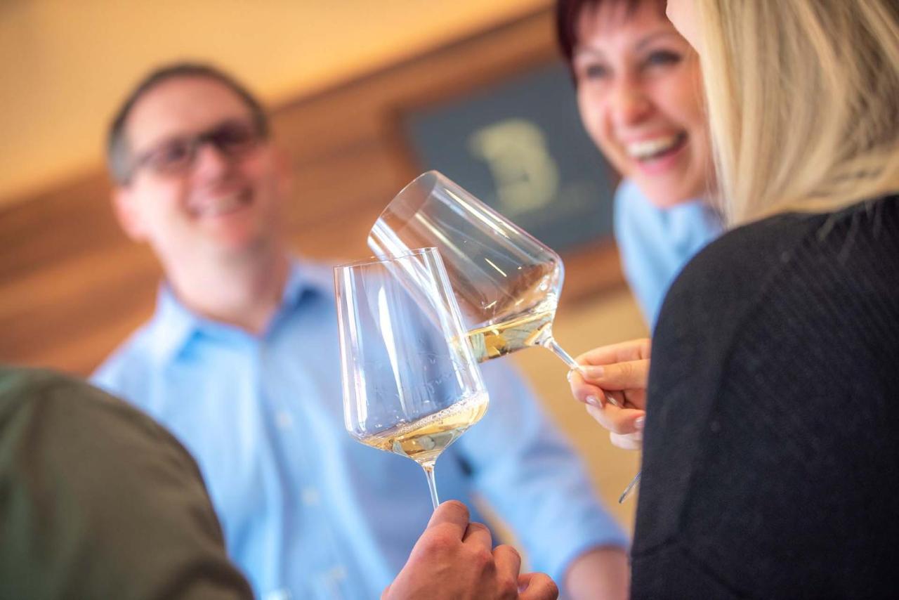 Weingut Breitenfelder Retz Zewnętrze zdjęcie