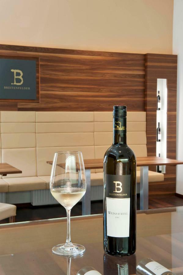 Weingut Breitenfelder Retz Zewnętrze zdjęcie